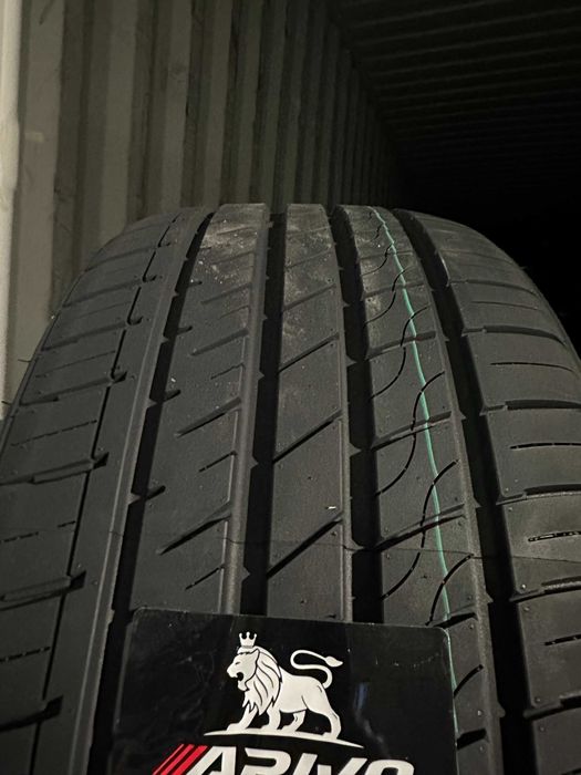 Нови летни гуми ARIVO ULTRA ARZ5 235/30R22 90W XL НОВ DOT