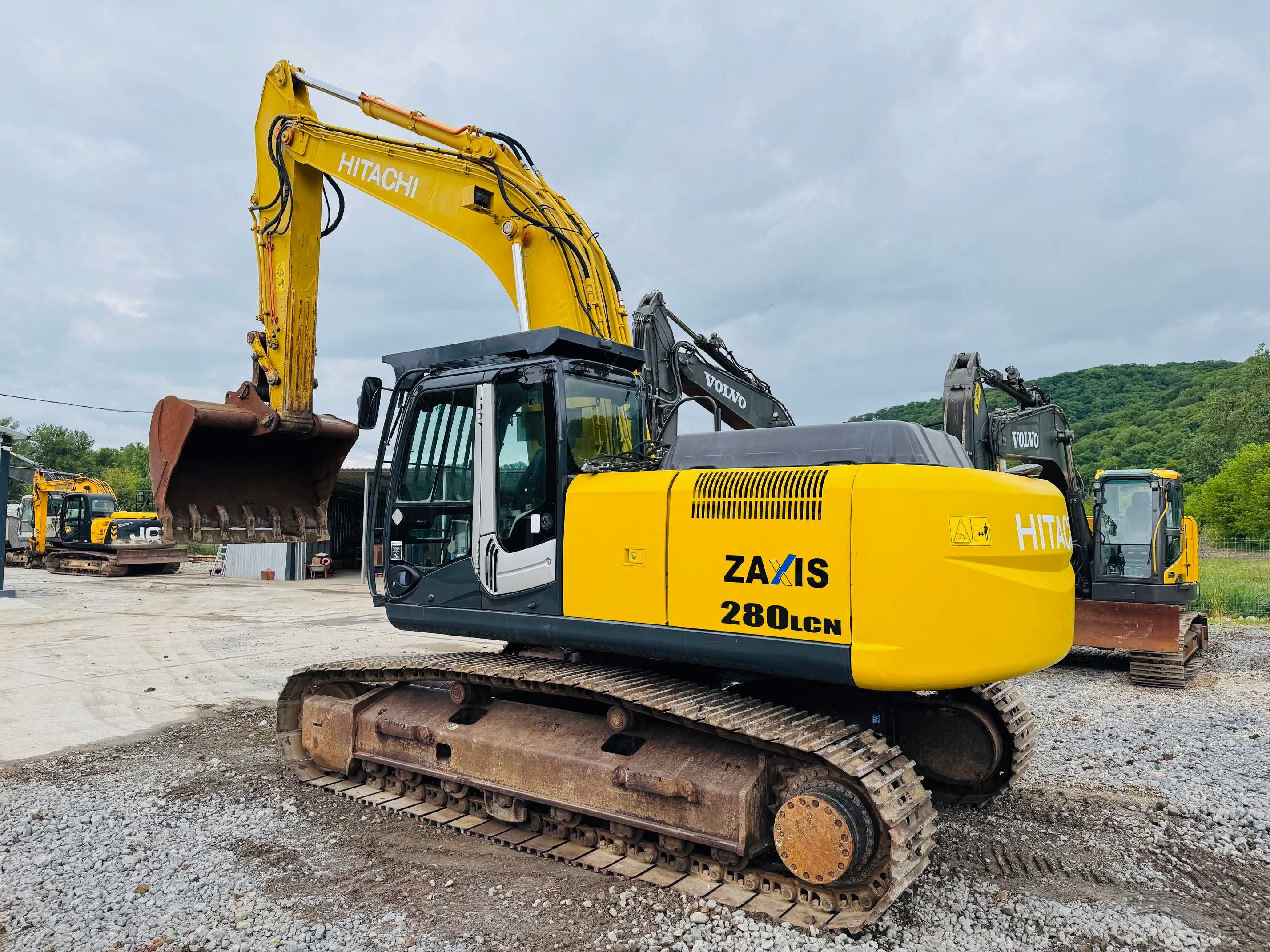 Excavator pe senile Hitachi ZX 280 LCN, an 2006, 30 t, cupa
