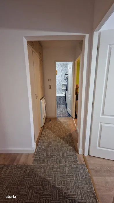 Apartament 3 camere – decomandat – Zona Micro 16, Str. Iasomiei