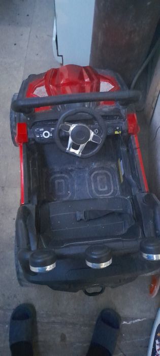 Детская машина продам срочно