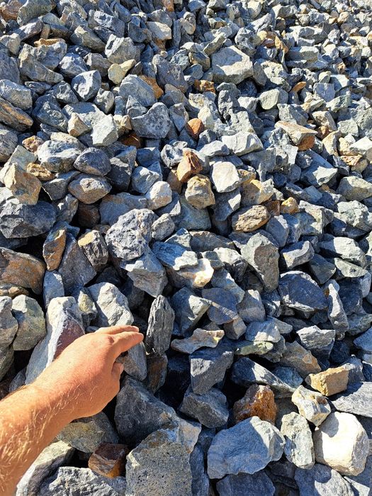 Piatra pentru drum,piatra concasata,nisip,sort,piatra dren,amestec,