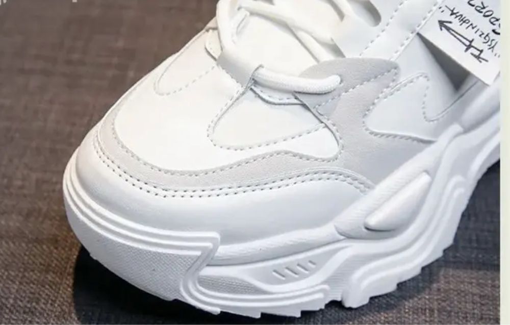 Новые зимние кроссовки