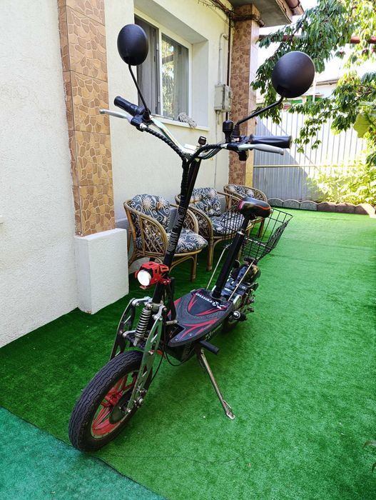 Motoreta electrica (scuter)