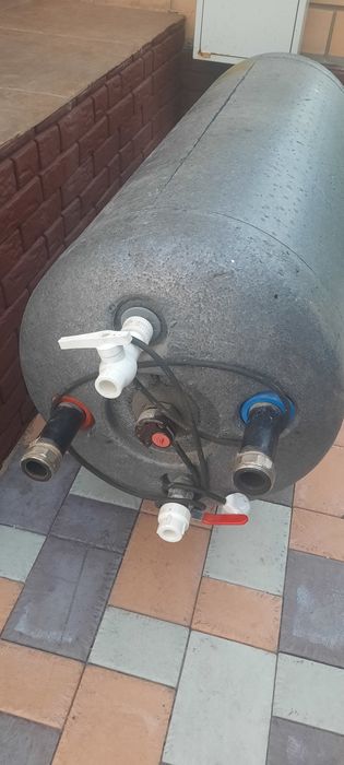 Продам электрический водонагреватель