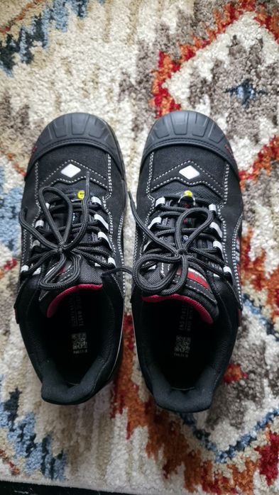 Vând incaltaminte de protectie Elten, nou, marimea 41