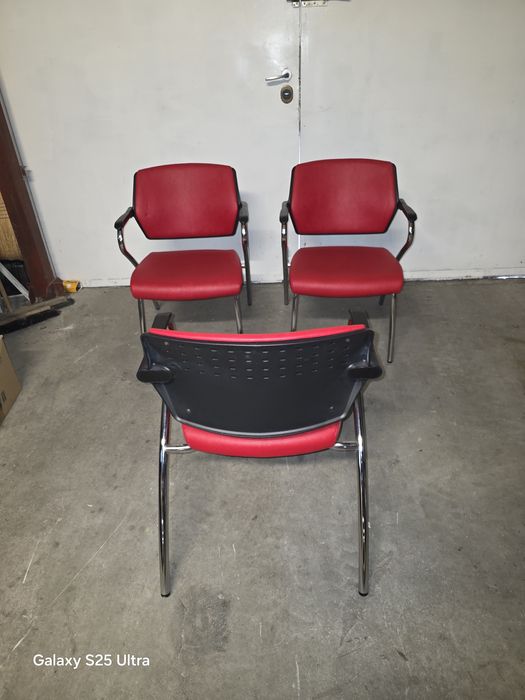 Офис шкафове и столове