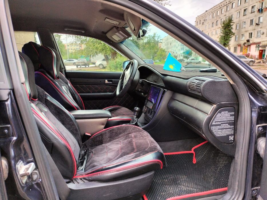 Продам Ауди а6 С4