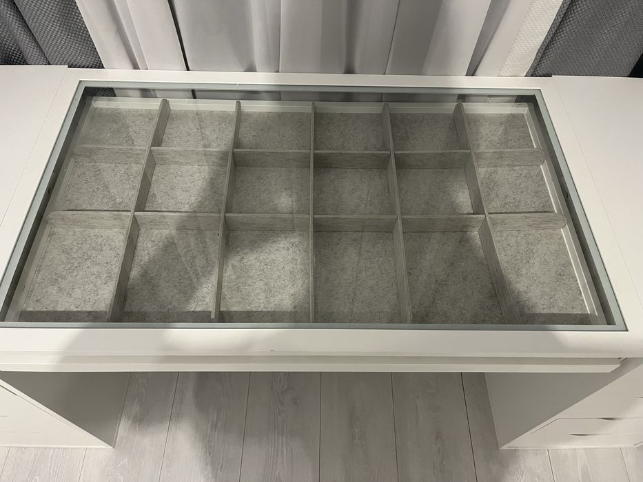 Masa machiaj IKEA ALEX birou