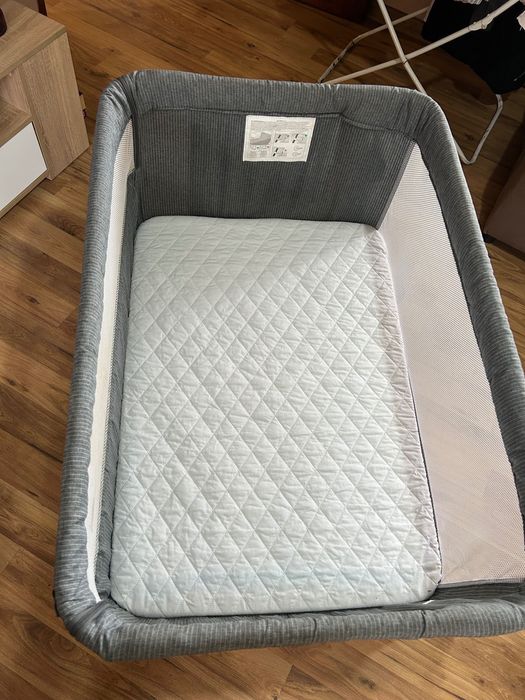 Бебешка кошара next to me