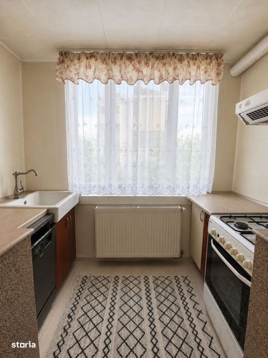 Oportunitate! 3 camere decomandate, 64 mp utili, 2 bai, boxa subsol, p