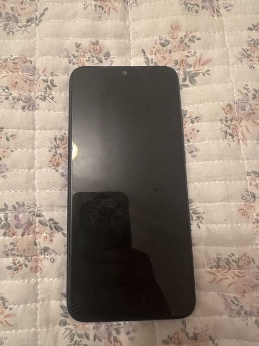 Продам не рабочие телефоны