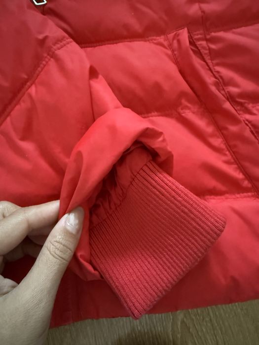 Calvin Klein яке L размер