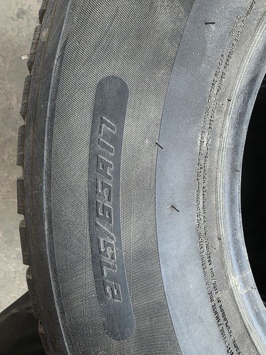 Зимние шины 275/65/17
