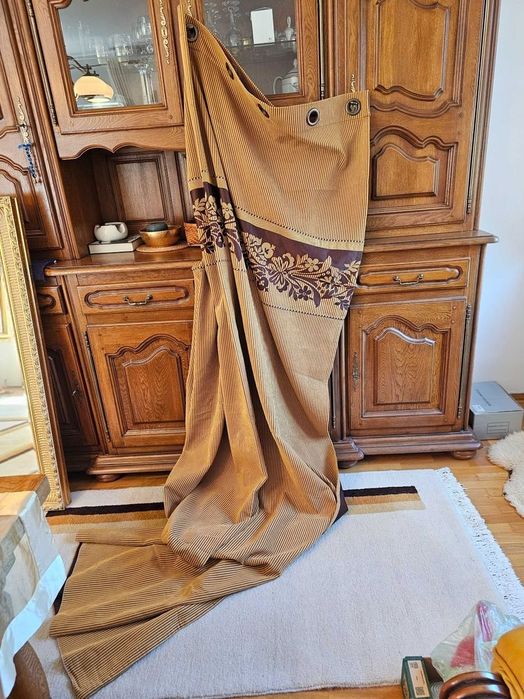 Vind pt.dormitor set nou: perdea, cuvertura pat, 2 perne, 2 draperii