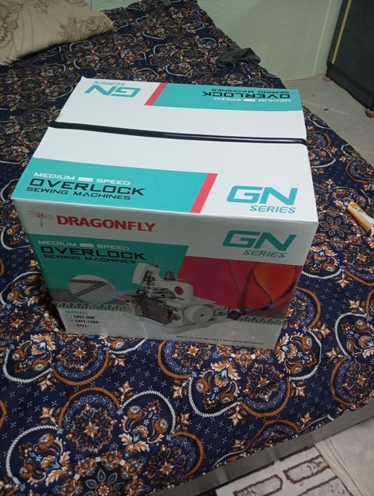 Averlok tikuv mashinasi