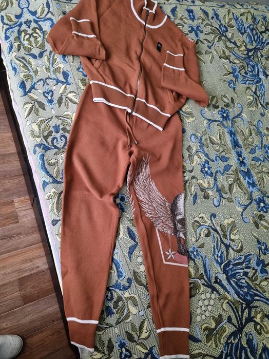 Продам костюм спорт