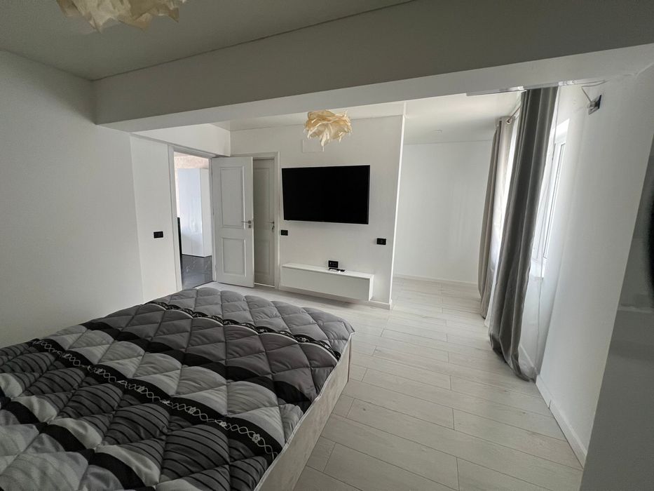 Inchiriez apartament Mamaia -Nord