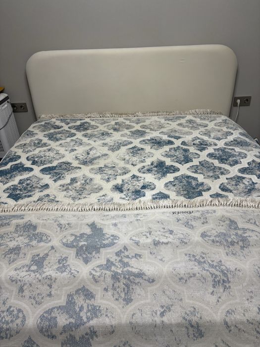 Продам ковер 2 на 3