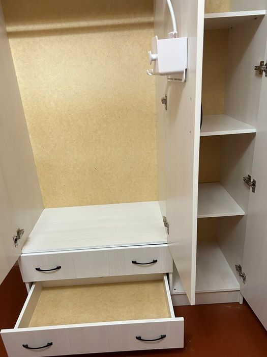 Кровать, Шкаф басқа қалаға көшуге байланысты