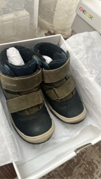 Zara боти 25 номер Biomecanics 27 номер