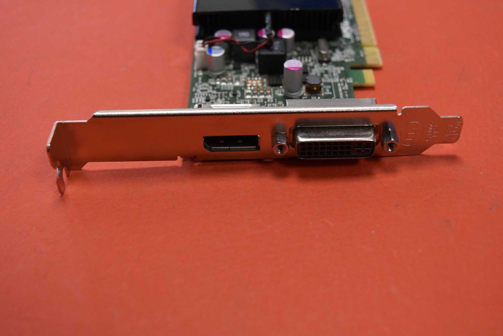 4GB Видео карта AMD Radeon R7 350X   DVI DisplayPort 128 bit DDR3