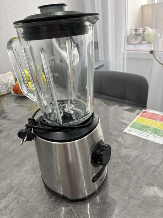 Продам блендер Media недорого