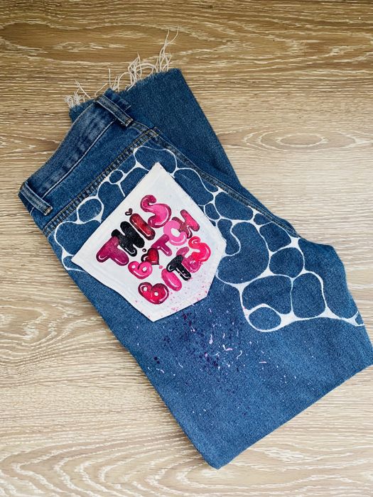 Дънки (S) ръчно рисувани