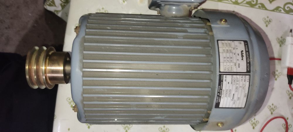 Продам электро мотор