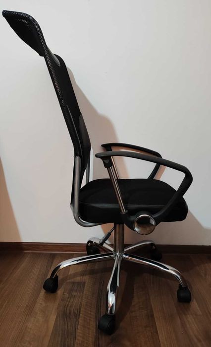 Scaun de birou ergonomic, mesh, înălțime reglabilă, mecanism tilt