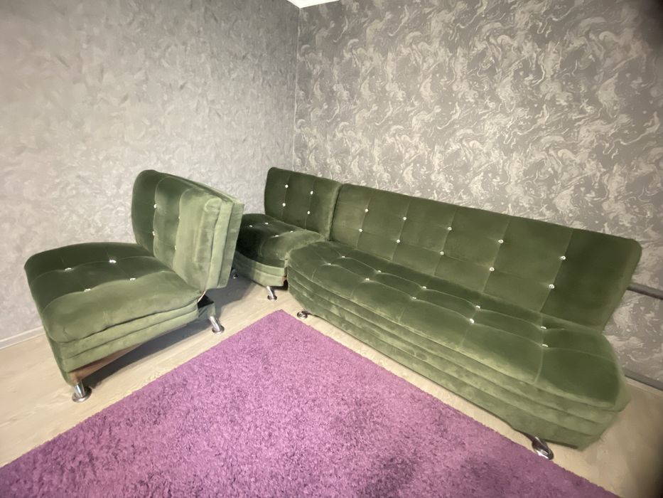 Диван и два кресла