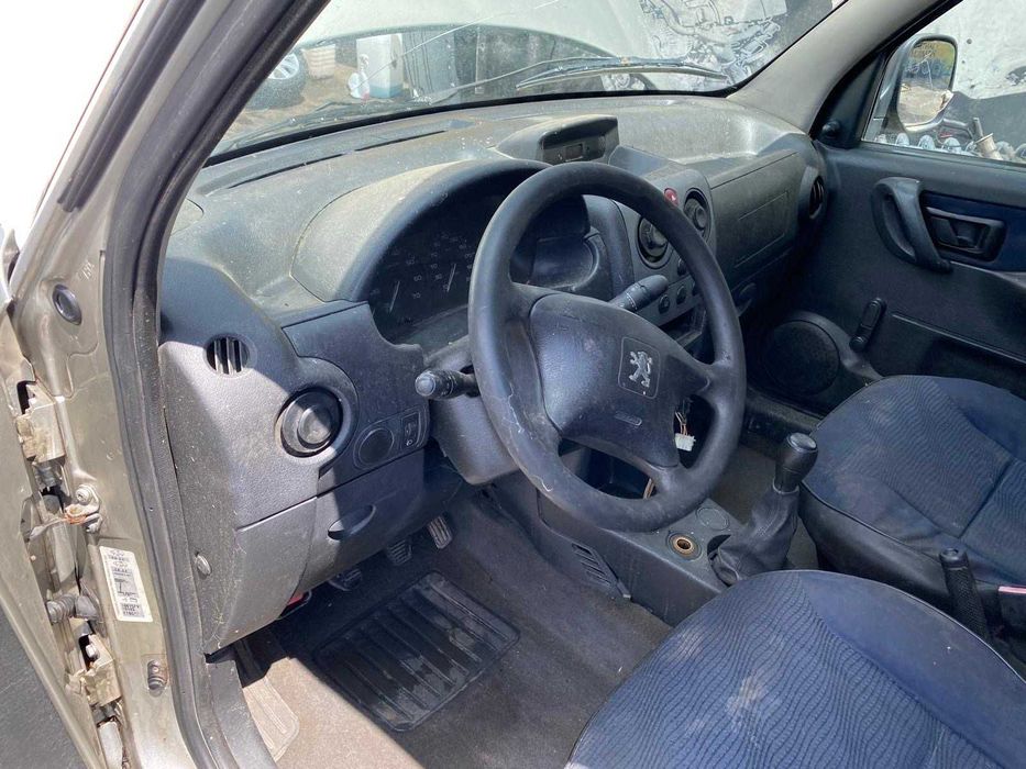 Dezmembrez Peugeot 607/Peugeot 307/Peugeot 307/Peugeot Partner/usa 607/aripa 307/3.0i V6 /1.4 DV4TD/BOXER 3 2016 2.2