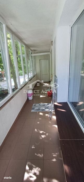 Apartament cu 3 camere de inchiriat-str Suceava-Cartierul Dambu