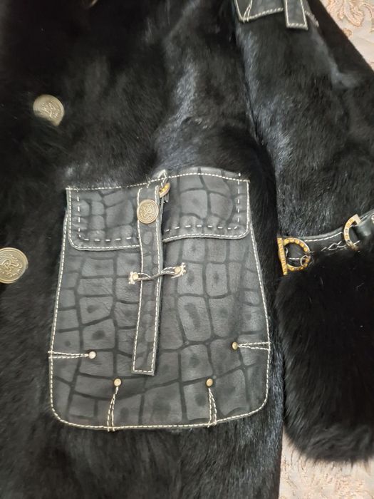 Продам шубу коза с песцом