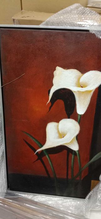 столове, етажерка, бебешко легло, шкаф за играчки, големи картини и др