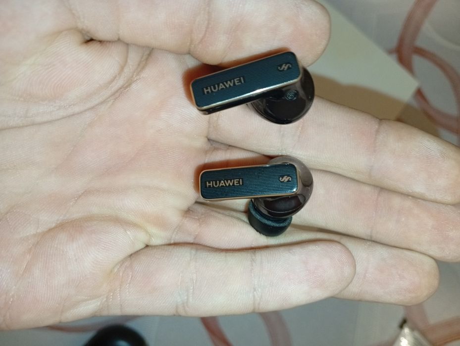 Huawei free buds pro 4