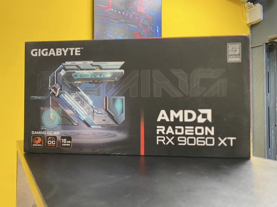 Продам новую RX 9060XT 16GB