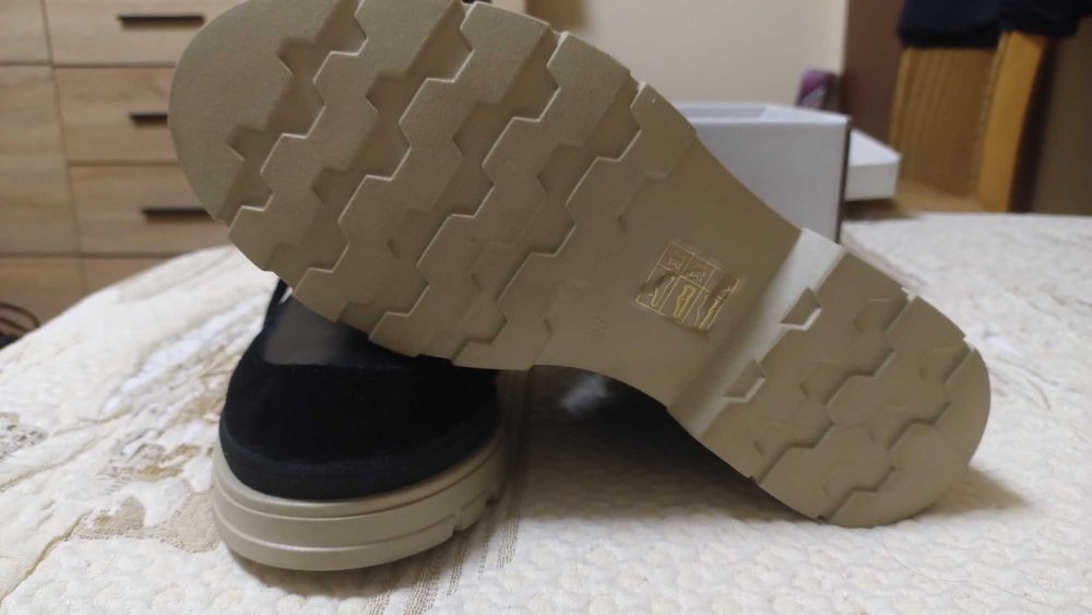 Боти 37 и 38 номер