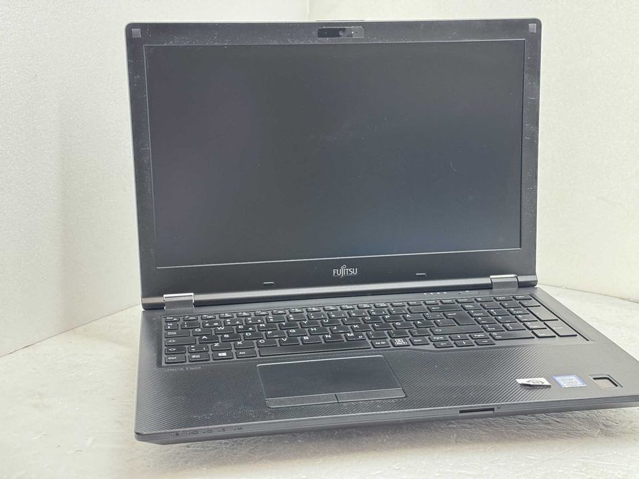 Реновиран лаптоп втора Fujitsu LIFEBOOK E559 15.6" IPS 1920x1080 webcam i3-8145U 8GB DDR4 260GB NVMe/ клас А/ 12м гаранция