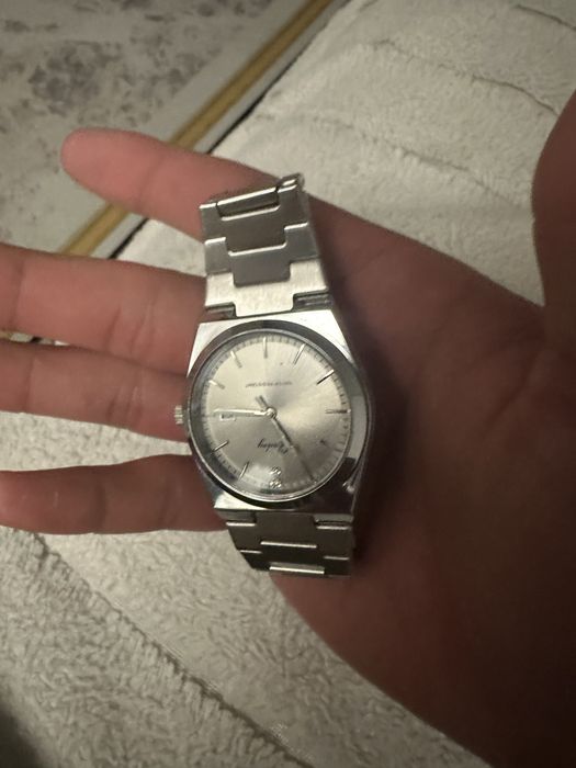 Часы механические, наручные