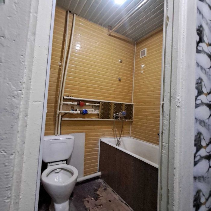 Йулнинг буйида 1 хонали евро ремонт квартира сотилади