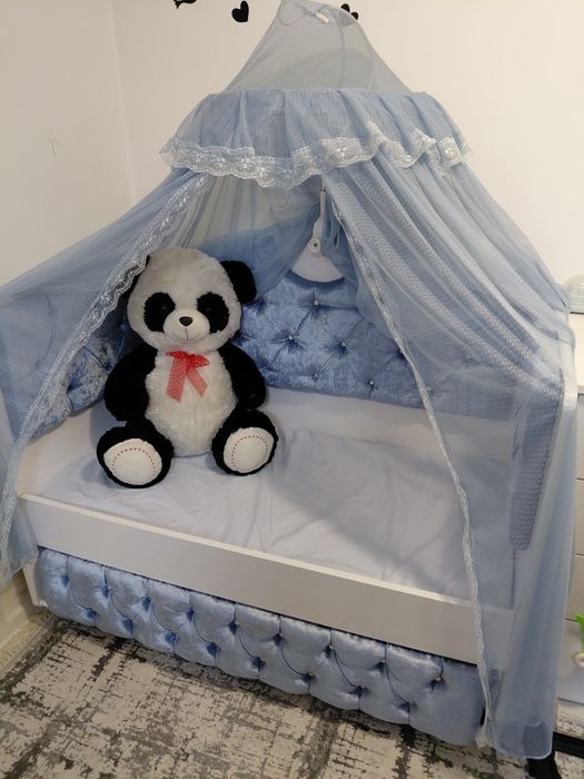 Детско кралско легло като ново