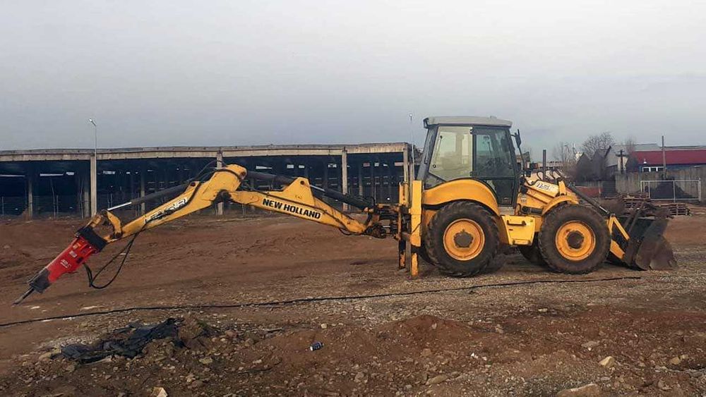 Inchiriez buldoexcavator, exacavator 22 T