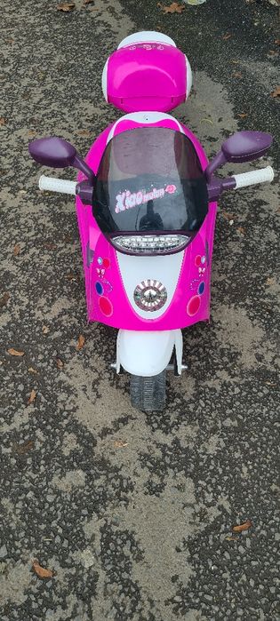 Scooter electric pentru copii