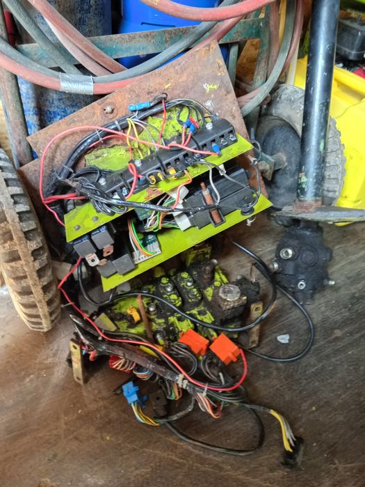 Combina class dominator 106 hidraulic blok