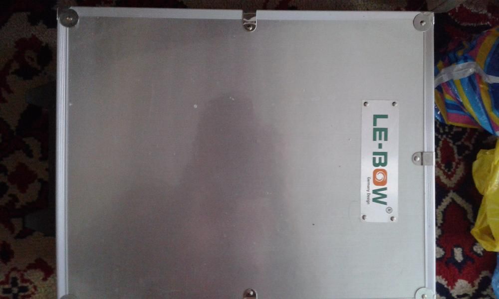 Продаю набор чемодан инструментов