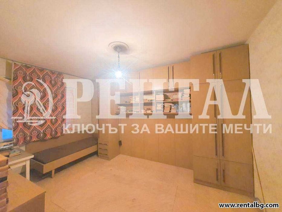 Продава се Тристаен апартамент в Пловдив, Кючук Париж - 85 кв.м за 1077 €/кв.м - Снимка #5