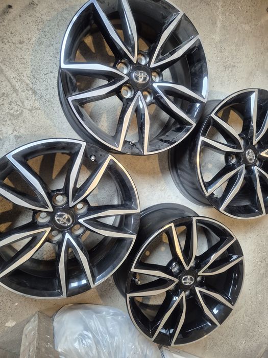 Оригинальные диски на камри