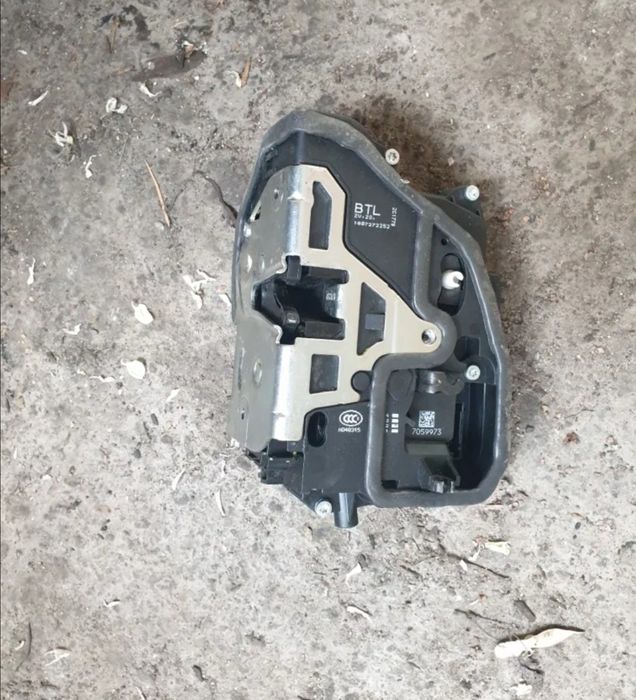 Ремонт на брави и стъклоповдигачи БМВ е 90/91, е83, е87