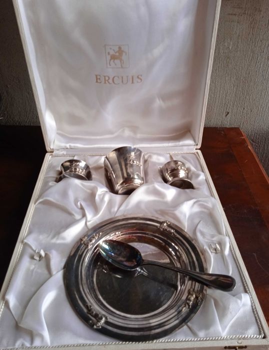 Посребрени прибори Ercuis