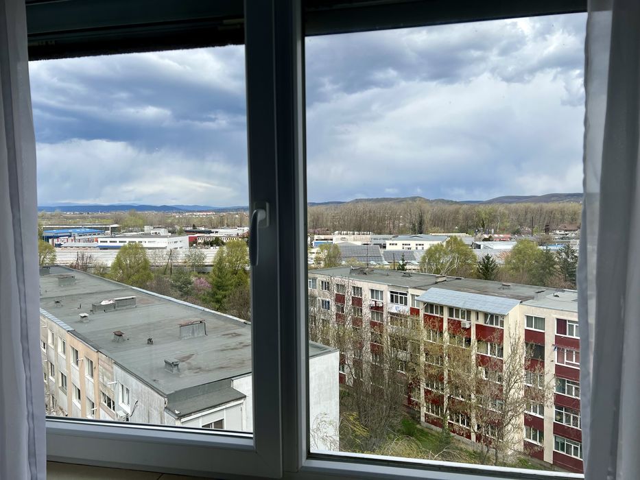 Inchiriez garsonieră bloc nou-cartier Eremia